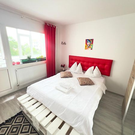 3 rooms apartment Airy&Bright Palas Style Iasi Exterior foto