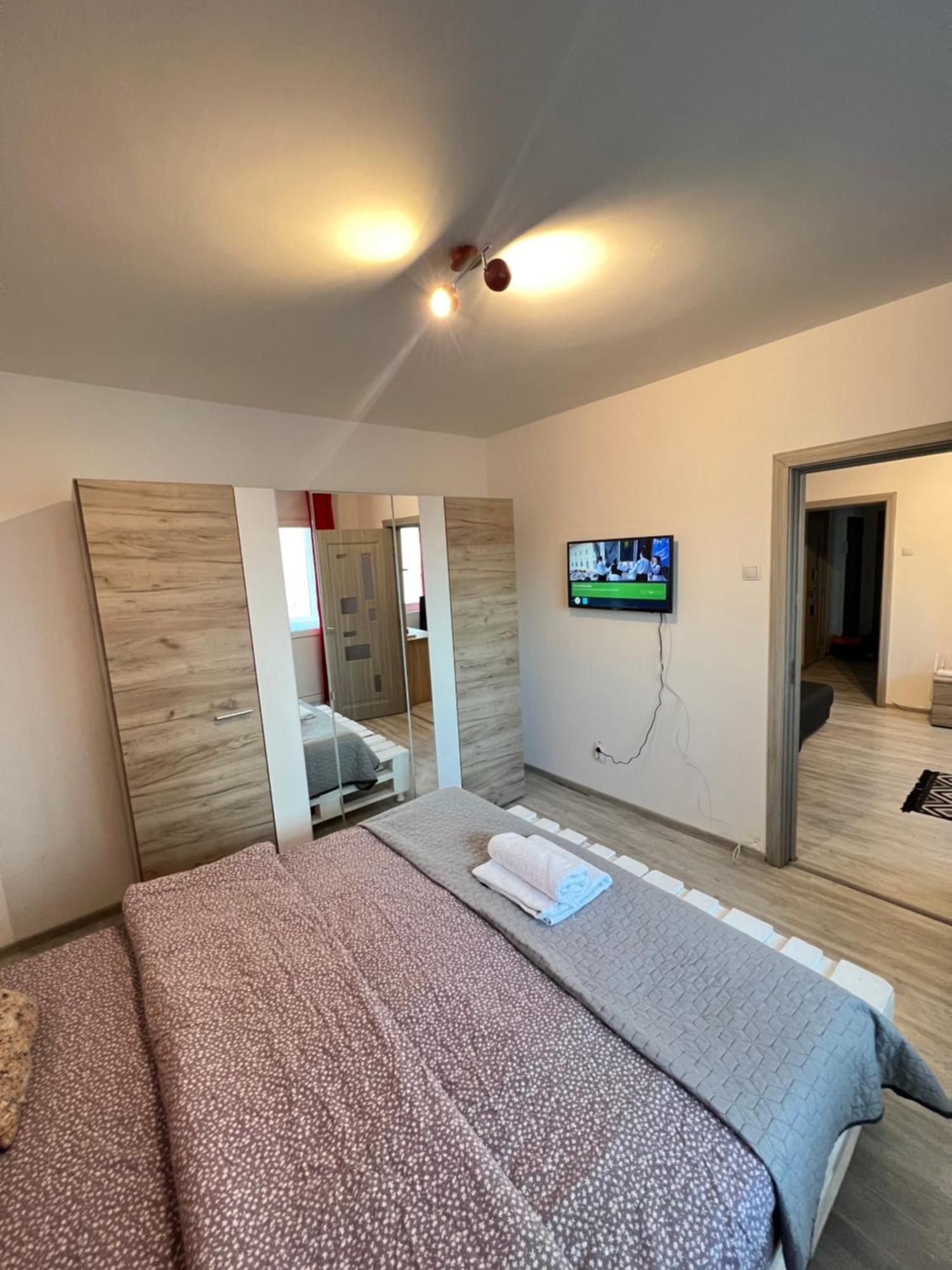 3 rooms apartment Airy&Bright Palas Style Iasi Exterior foto
