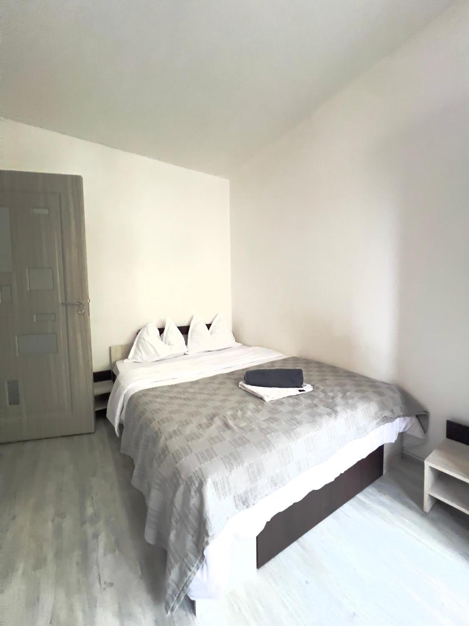 3 rooms apartment Airy&Bright Palas Style Iasi Exterior foto