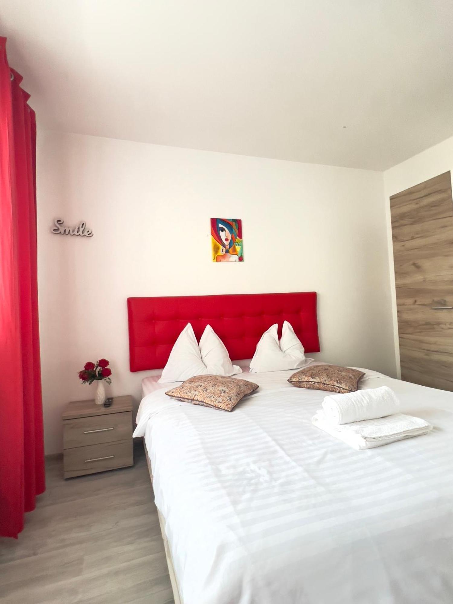 3 rooms apartment Airy&Bright Palas Style Iasi Exterior foto